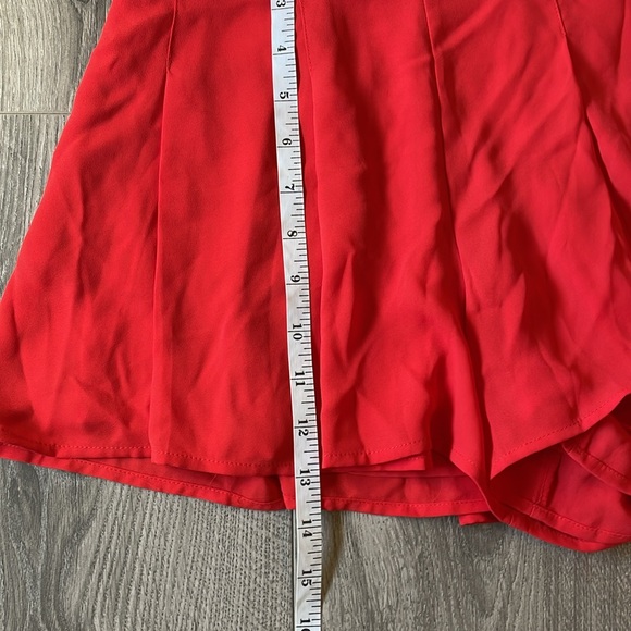 Sunday Best Westley Belted Red Pleated Lined Short with Pockets . - Picture 6 of 8